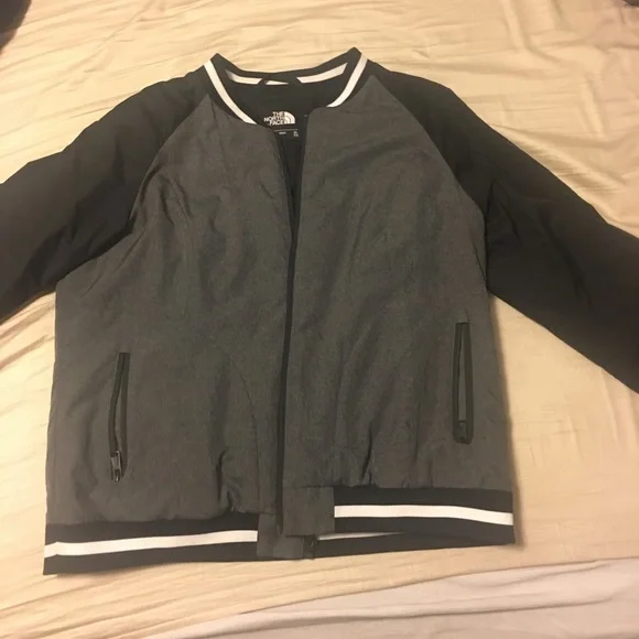 Northface Bomber Jacket - Picture 3 of 4